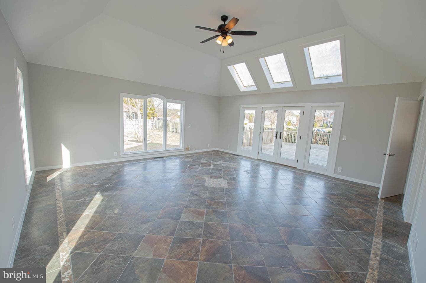 29484 Windy Hill Circle photo 19