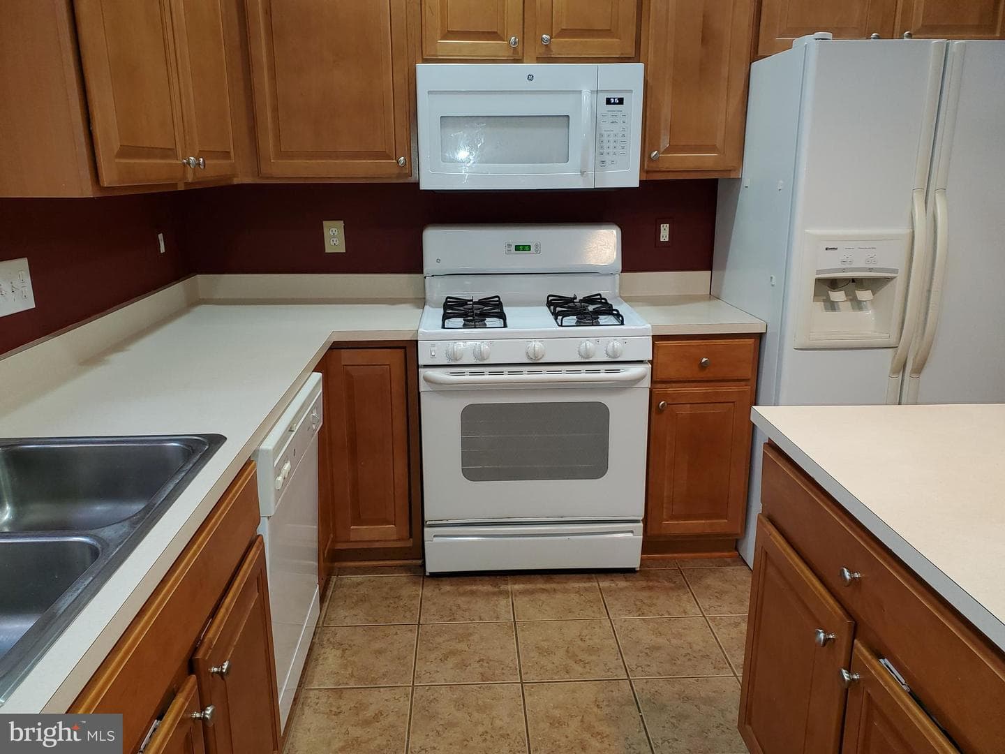 1020 Meadow View Drive photo 10