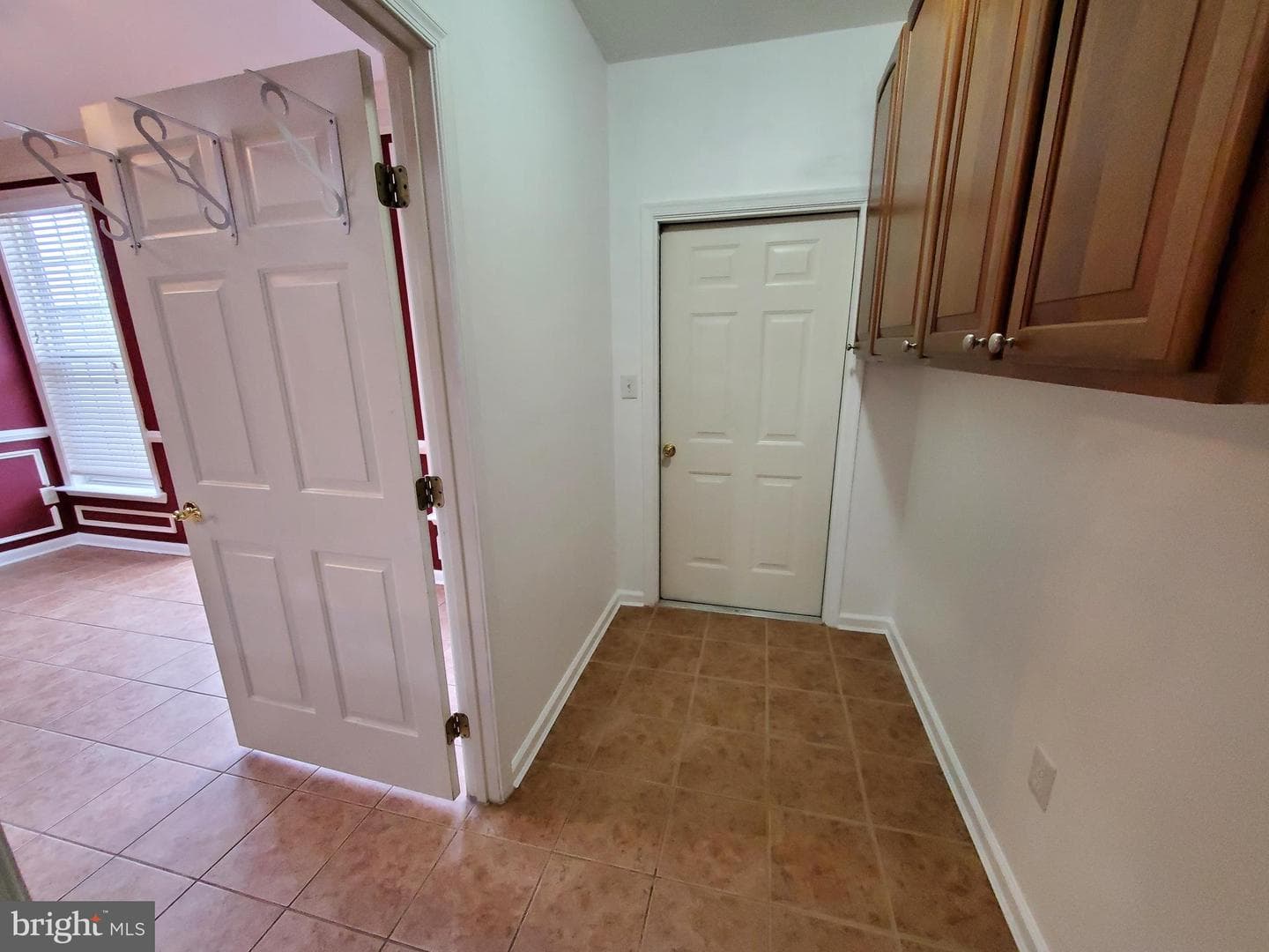 1020 Meadow View Drive photo 11
