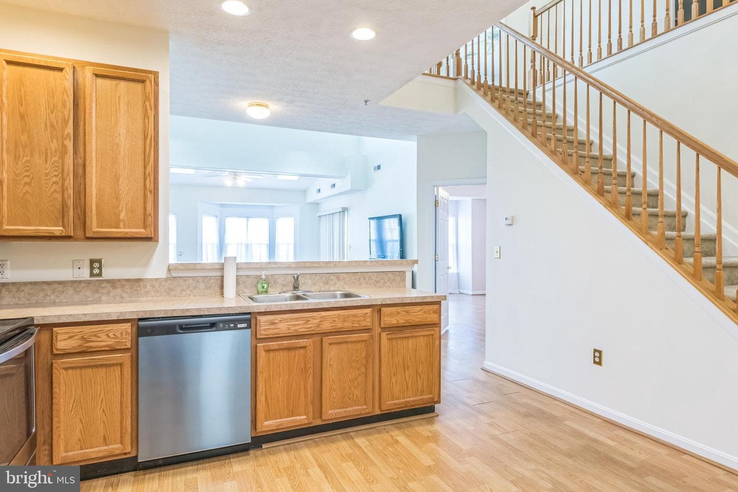 9022 Executive Club Drive photo 4