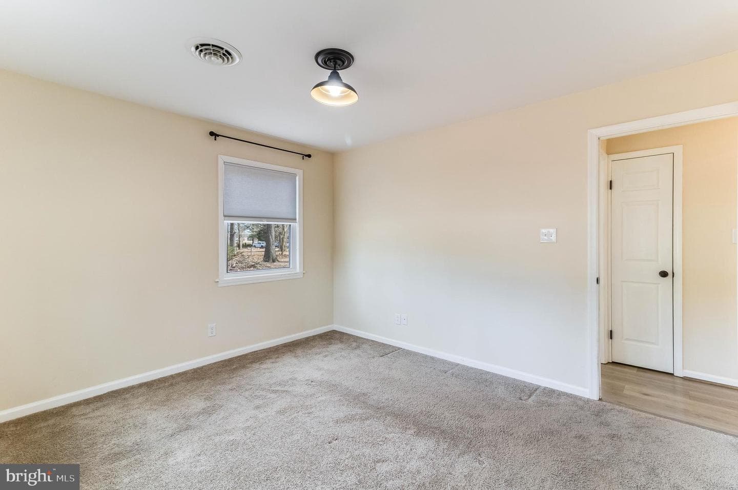 8761 N West Road photo 16