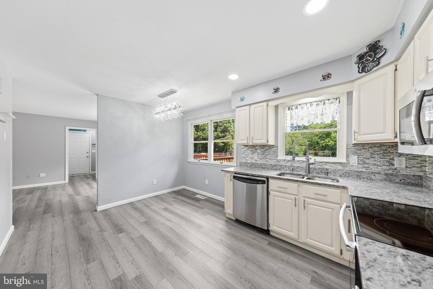 5983 Ridge Spring Circle photo 10