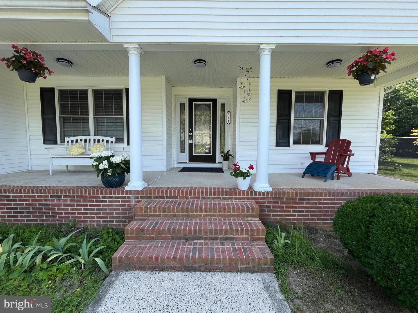 606a E Main Street photo 4