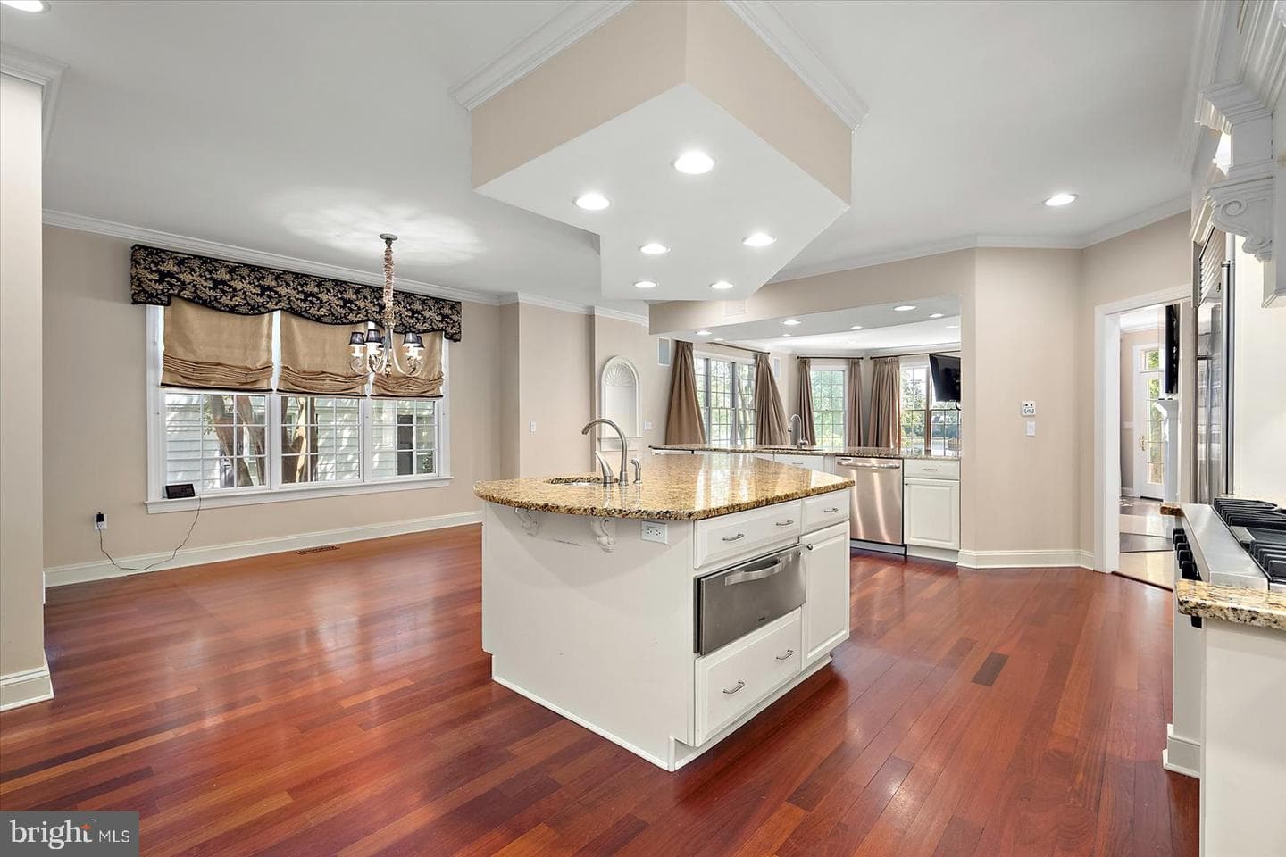 5464 Cherry Hill Lane photo 25