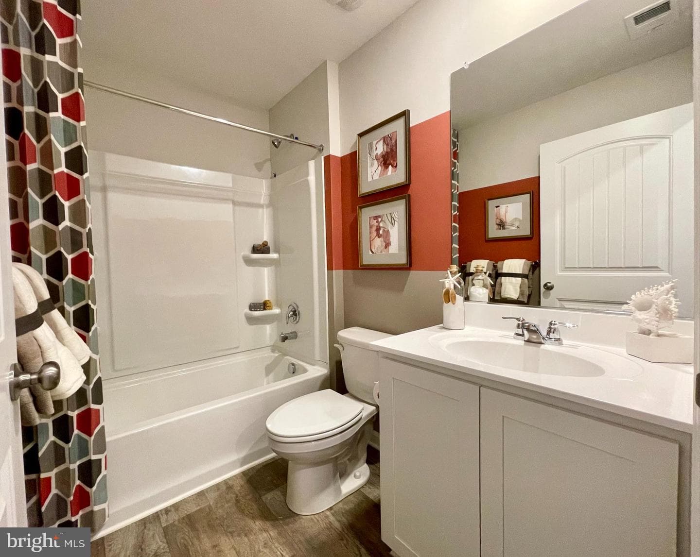 1108 Darrow Court photo 6