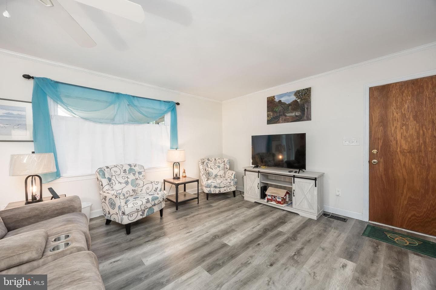1036 S Schumaker Drive photo 24