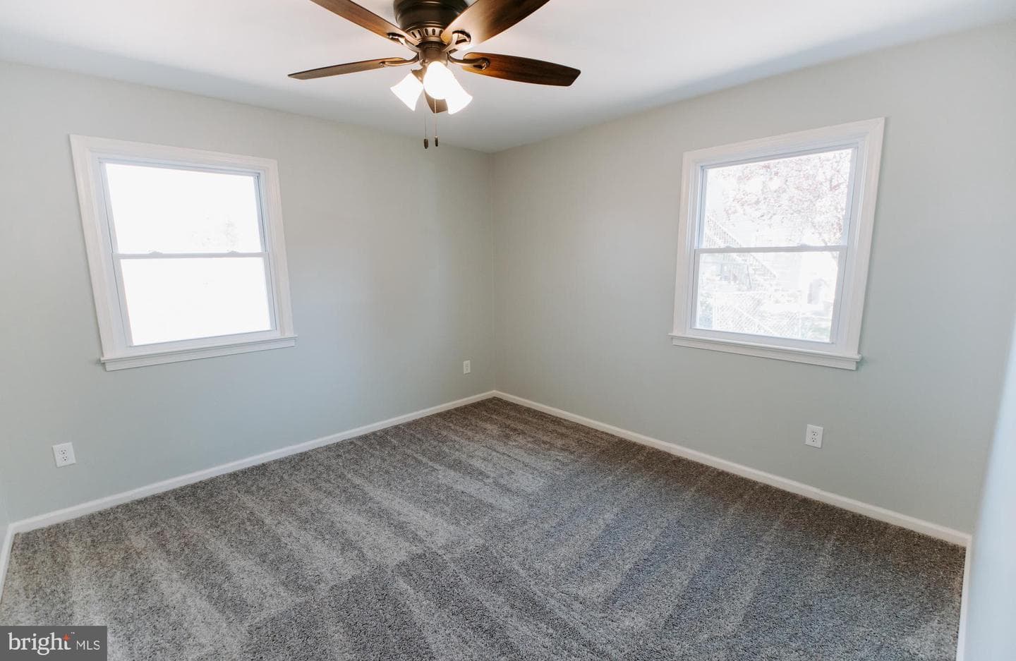 8695 Mar Lynn Drive photo 32
