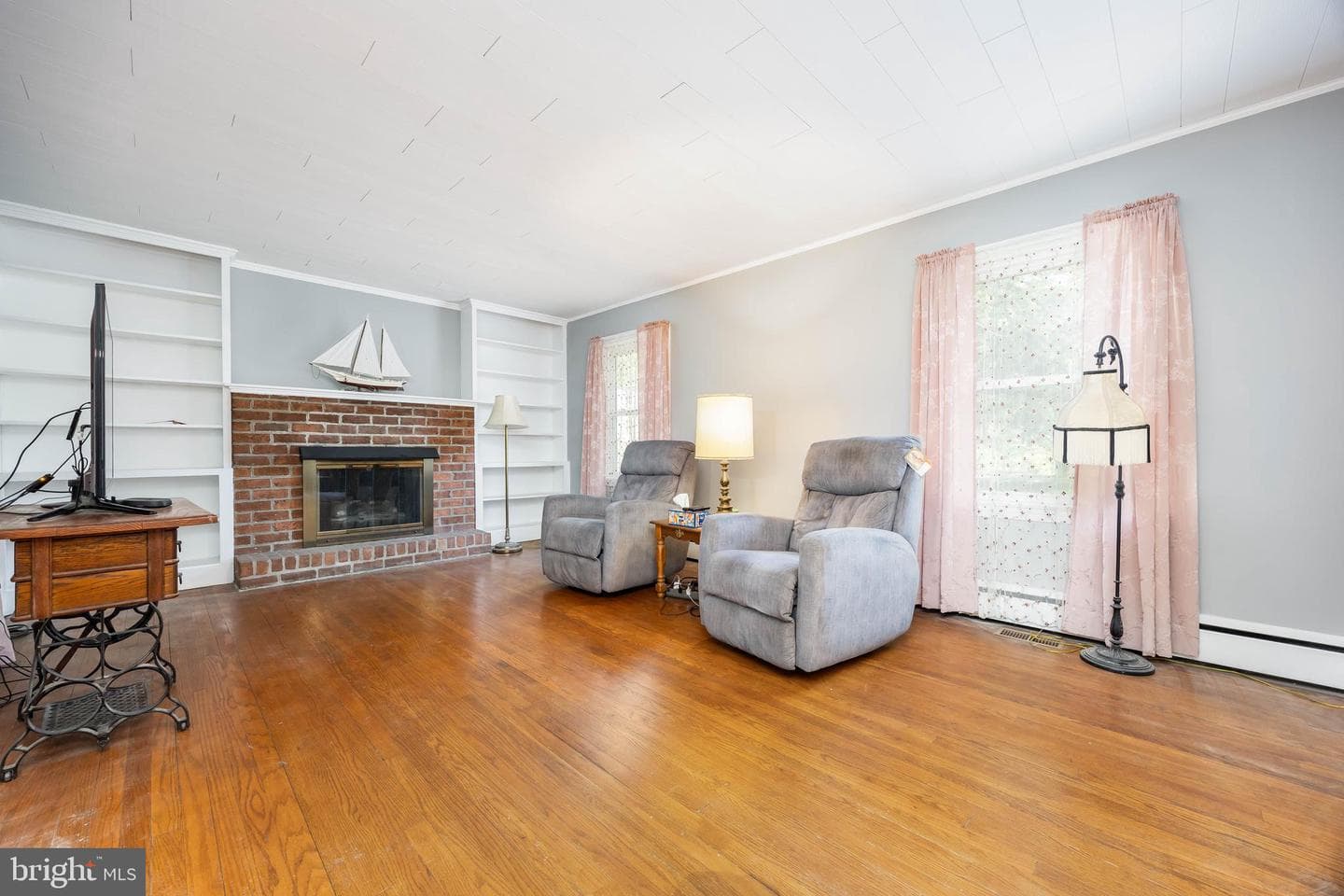700 S Park Drive photo 11