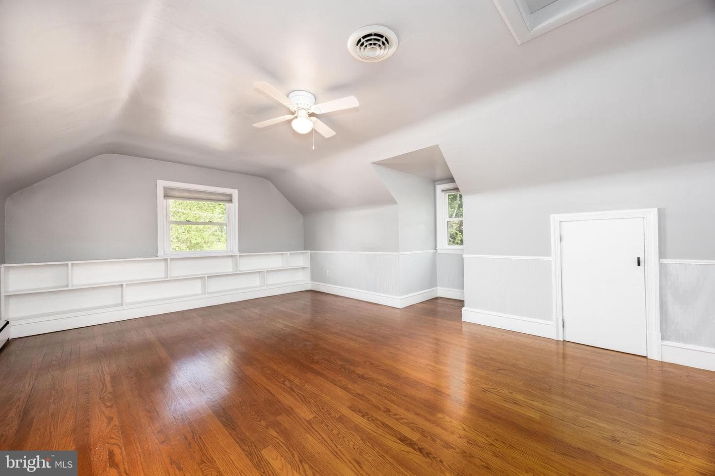 700 S Park Drive photo 55