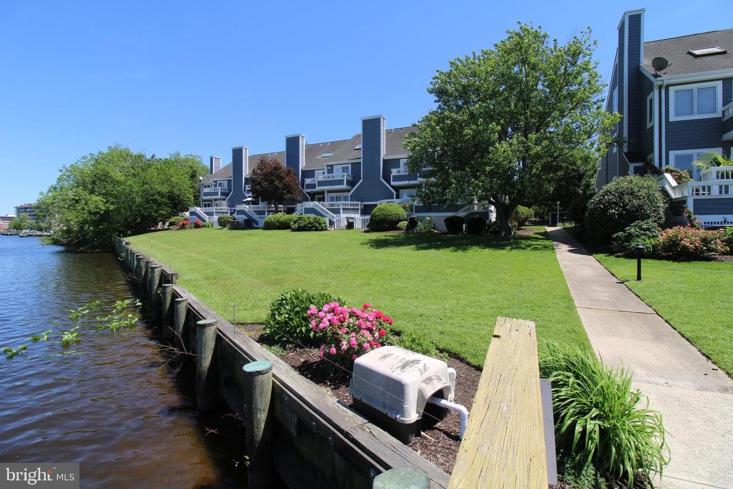 646 River Oak Court #a-8 Bs photo 2