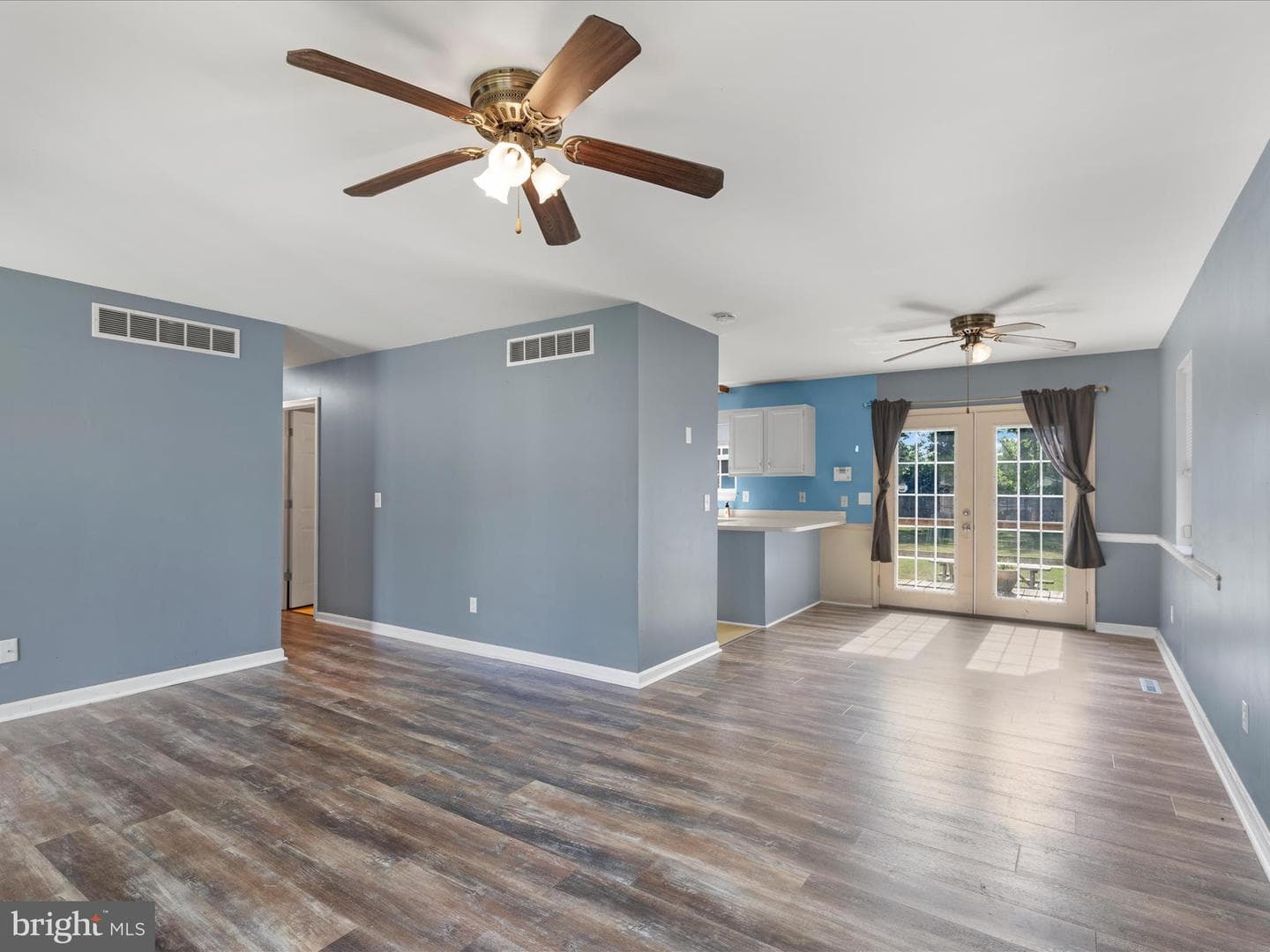 112 Jerome Drive photo 5