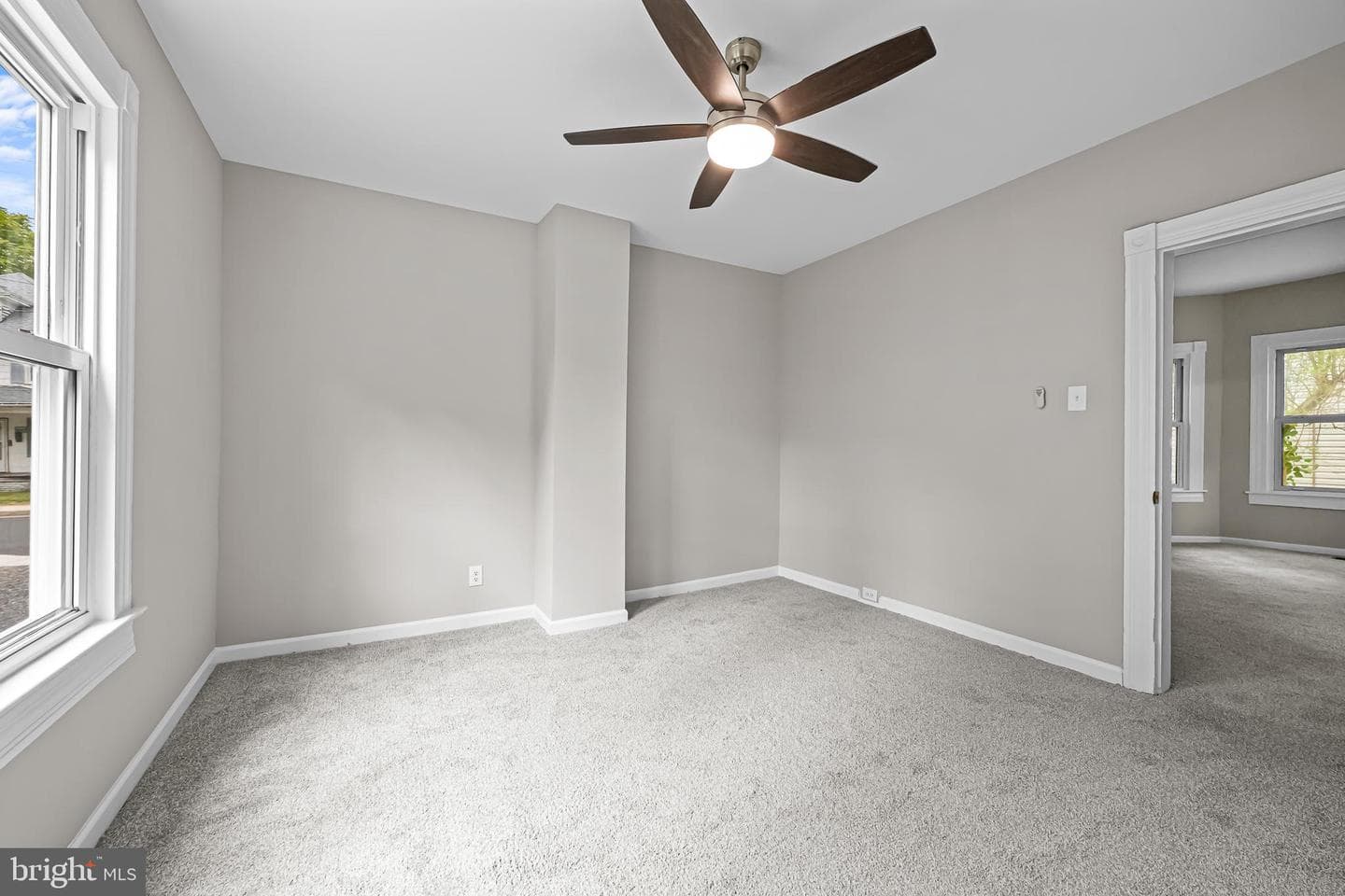 10 E Chestnut Street photo 14