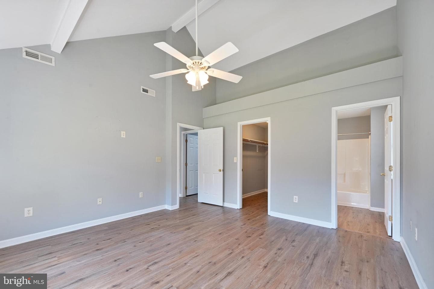 6286 Feather Heights Drive photo 11