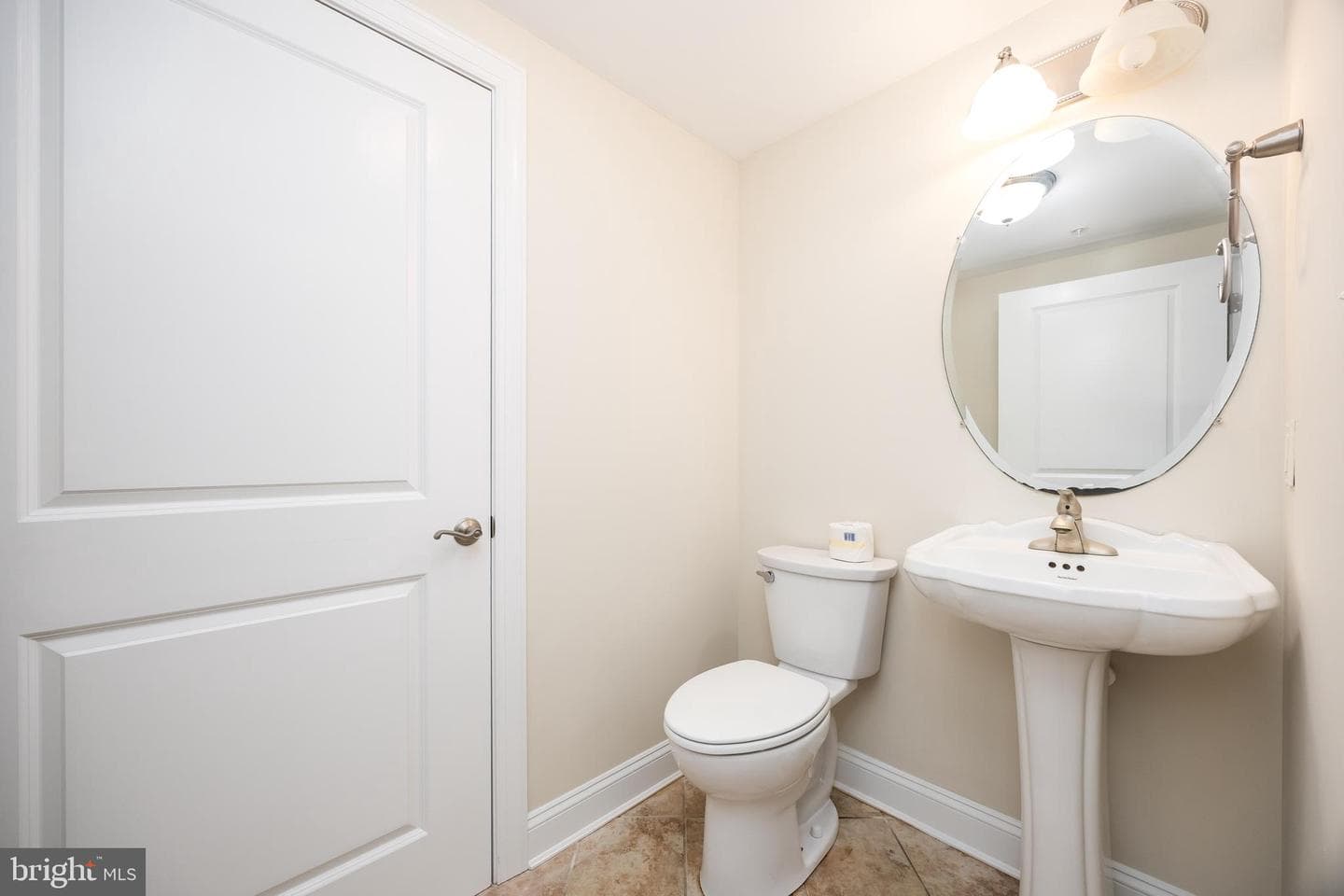 530 Riverside Drive #202 photo 24