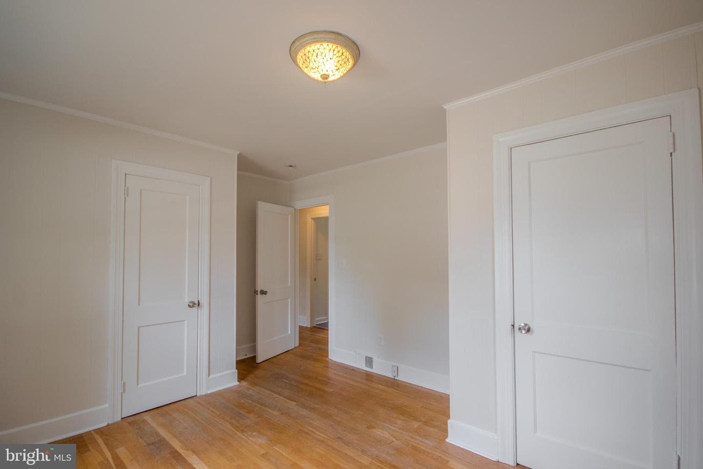 723 Ferndale Road photo 13