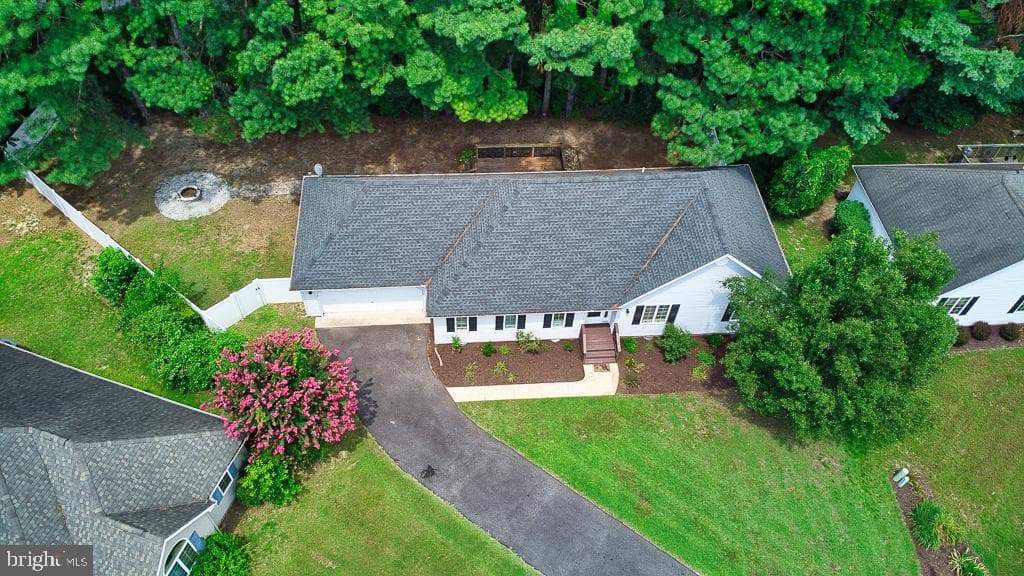 700 E Upland Court photo 2