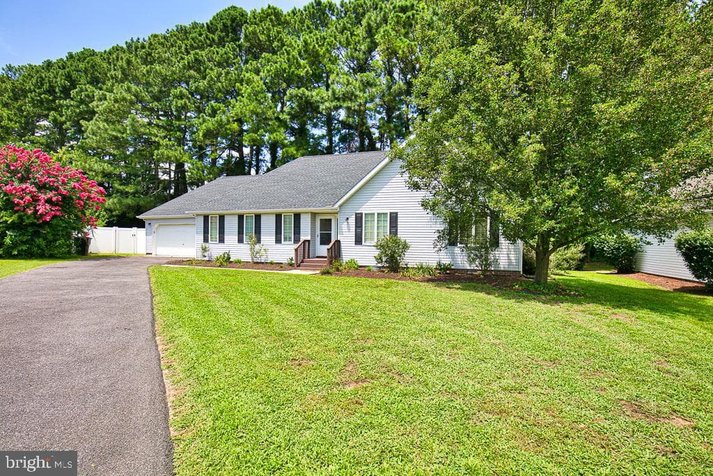 700 E Upland Court photo 5