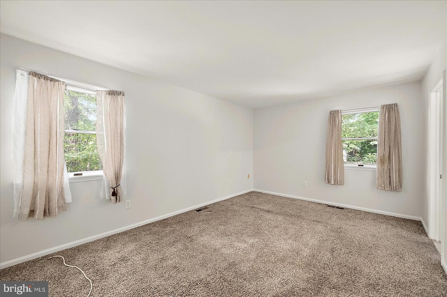 1305 Taney Avenue photo 37