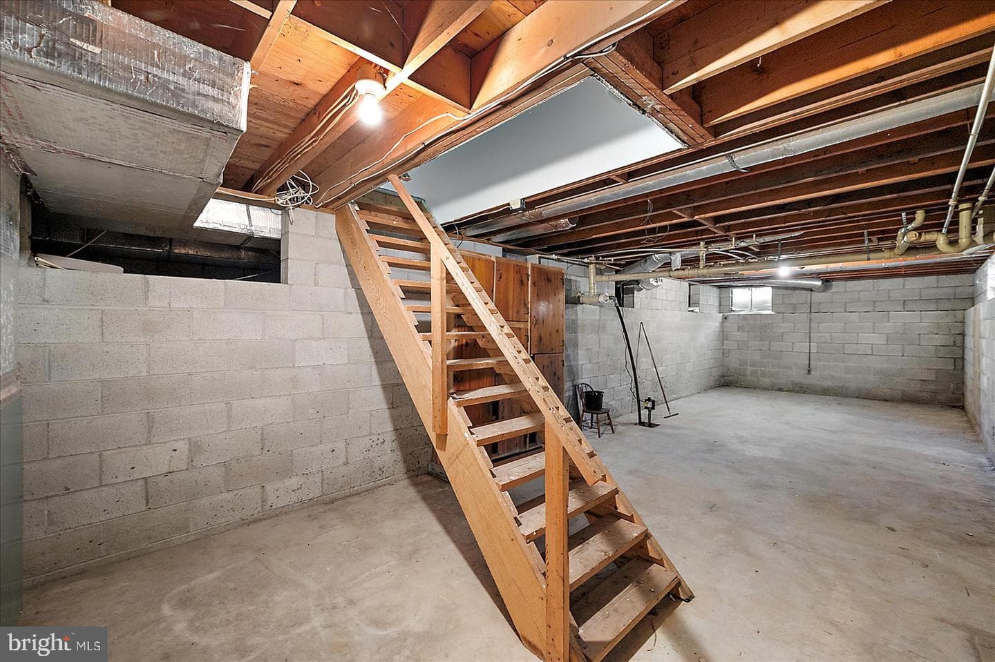 1305 Taney Avenue photo 39