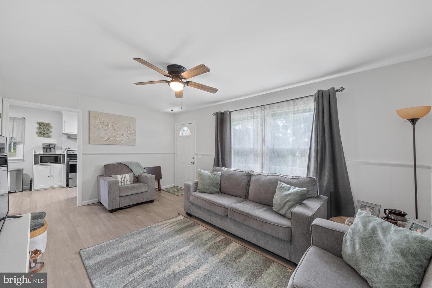 27500 Edgewood Circle photo 5