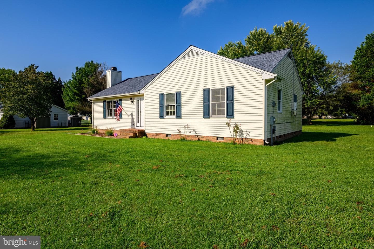 506 Barnsdale Drive photo 4
