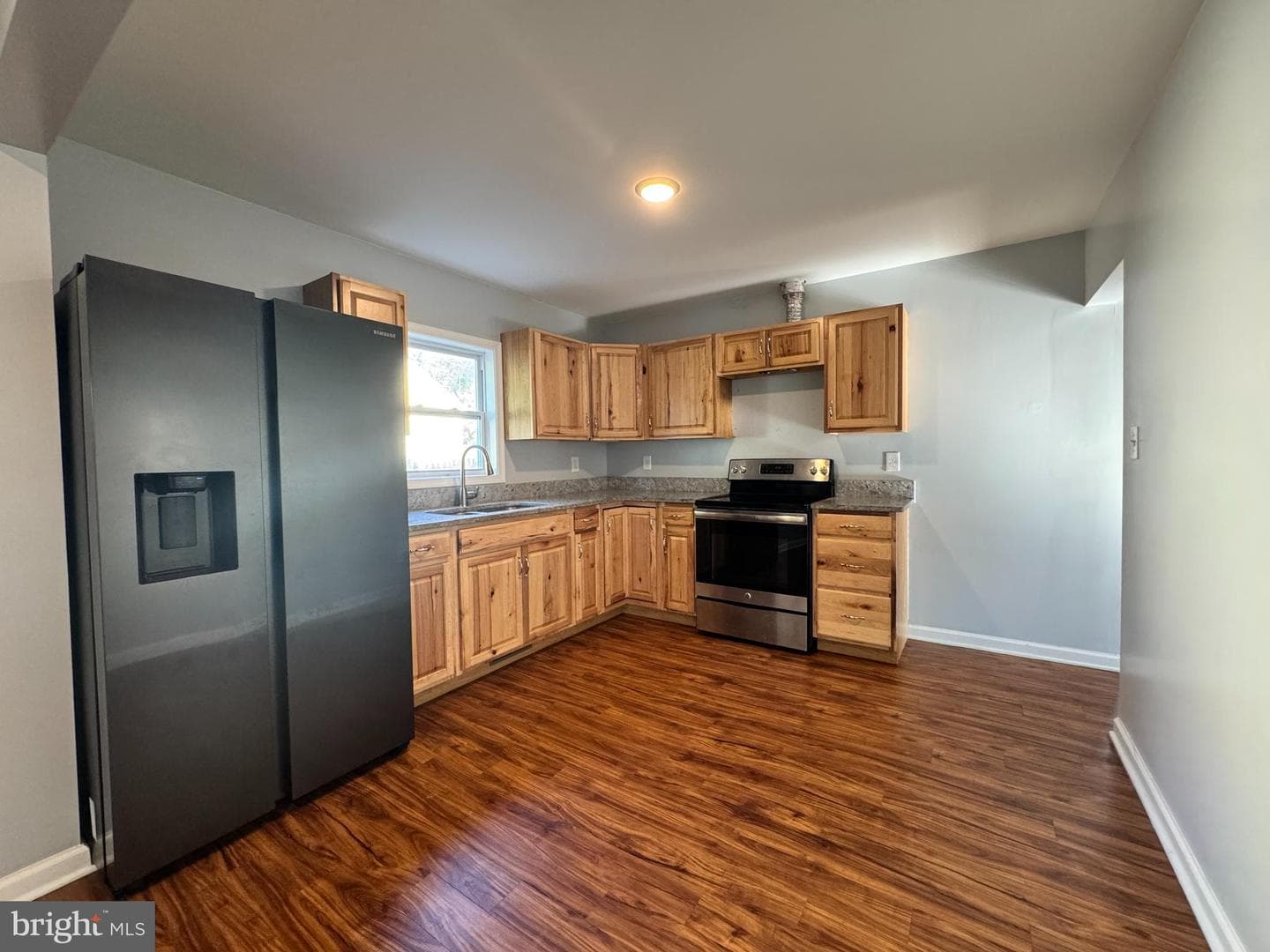 923 Preston Street photo 7