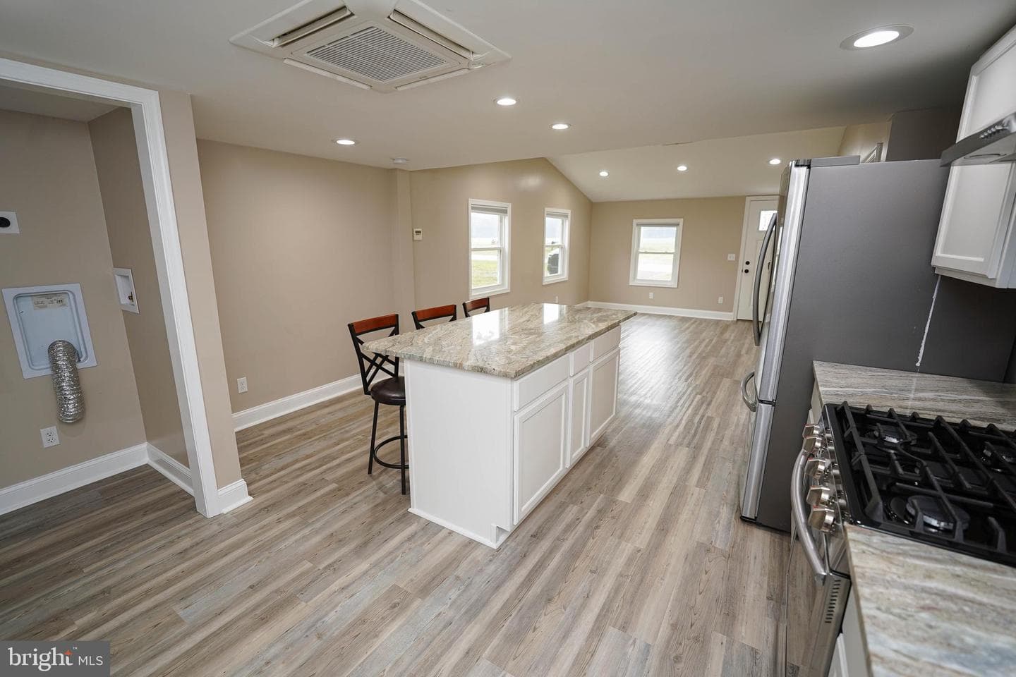 5025 Airport Road photo 10