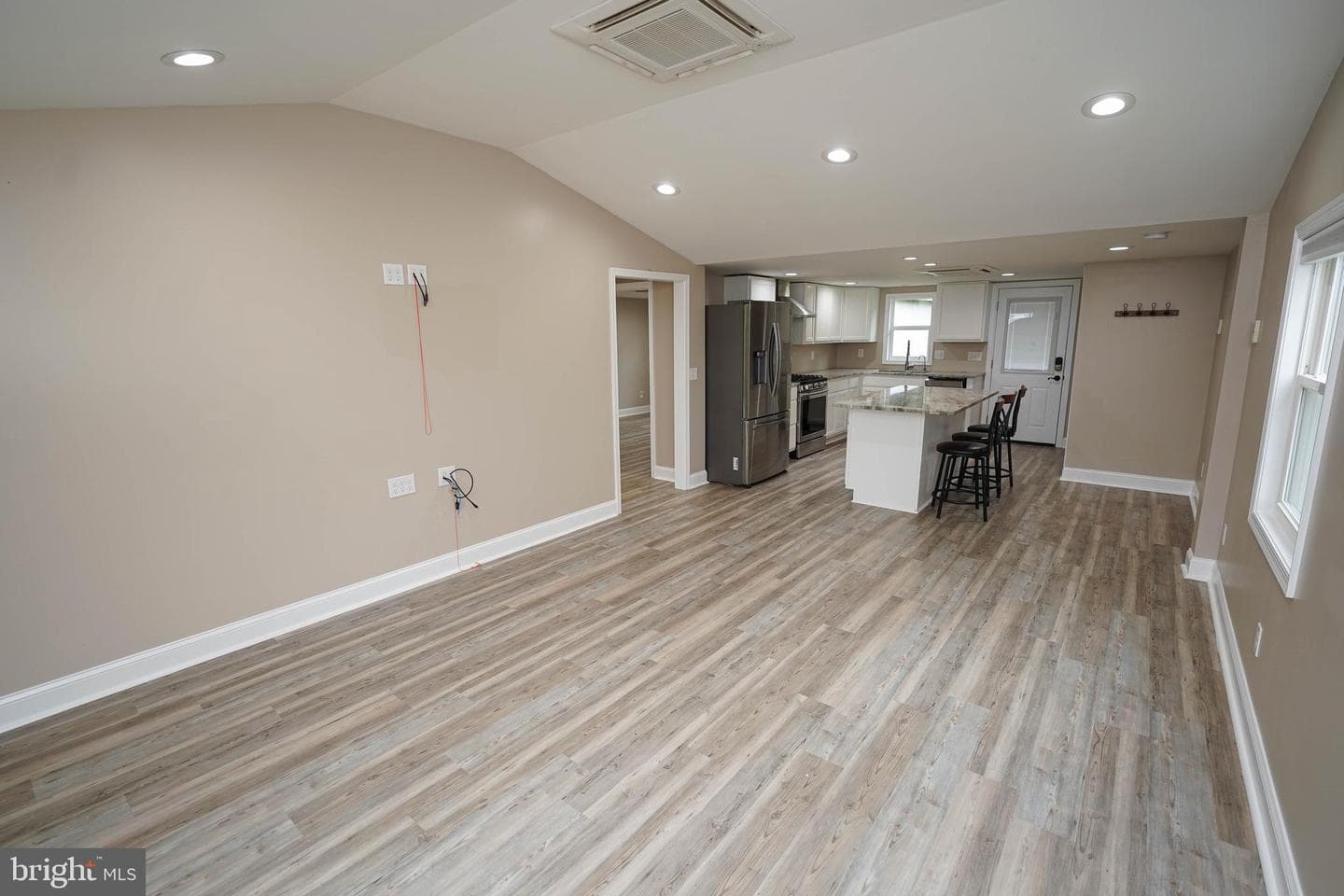 5025 Airport Road photo 6