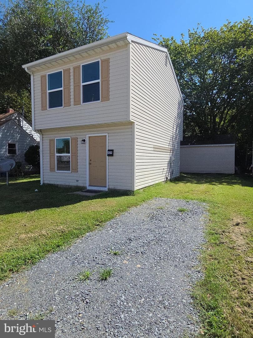 409 Franklin Avenue photo 2