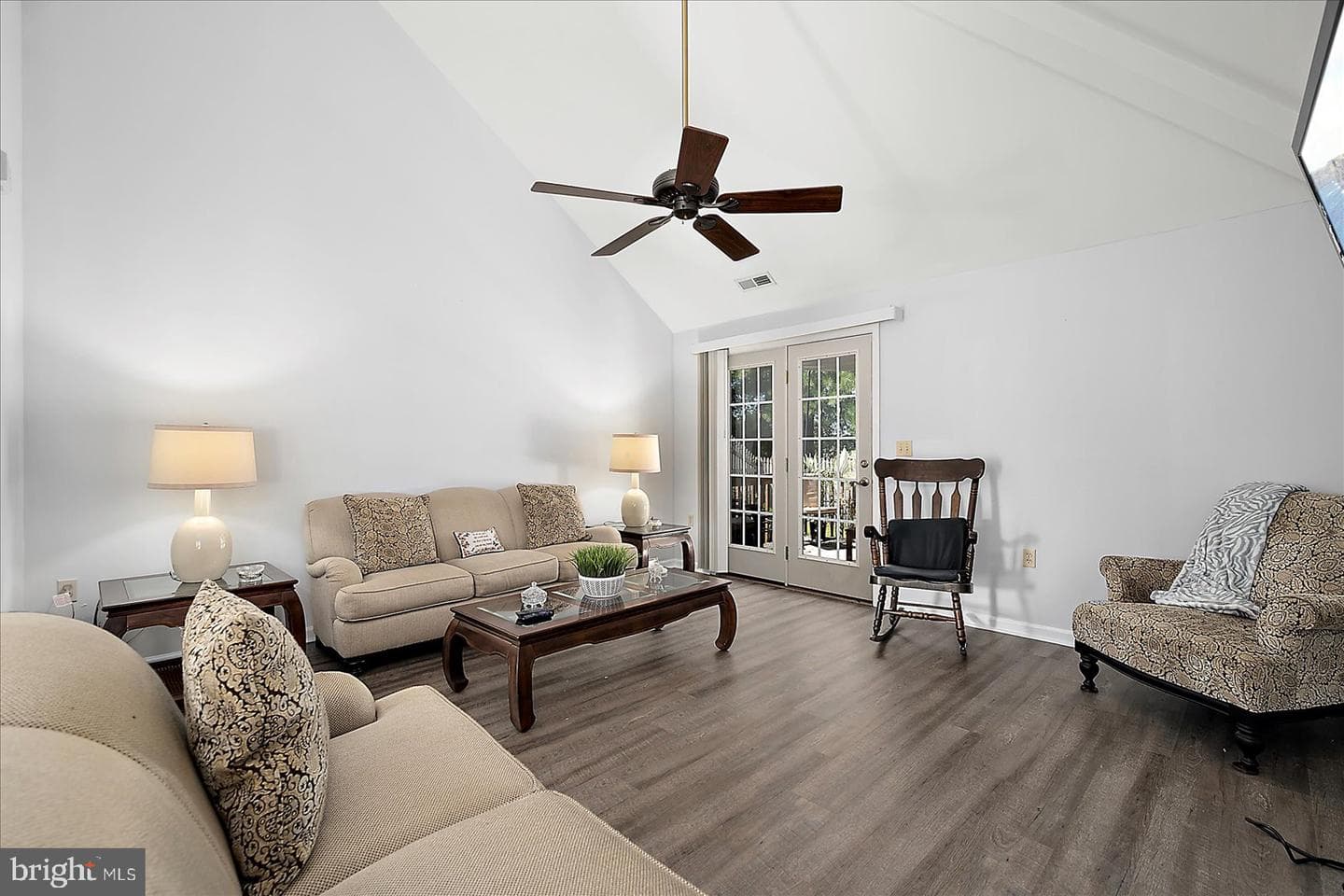 932 W Schumaker Manor Drive photo 6