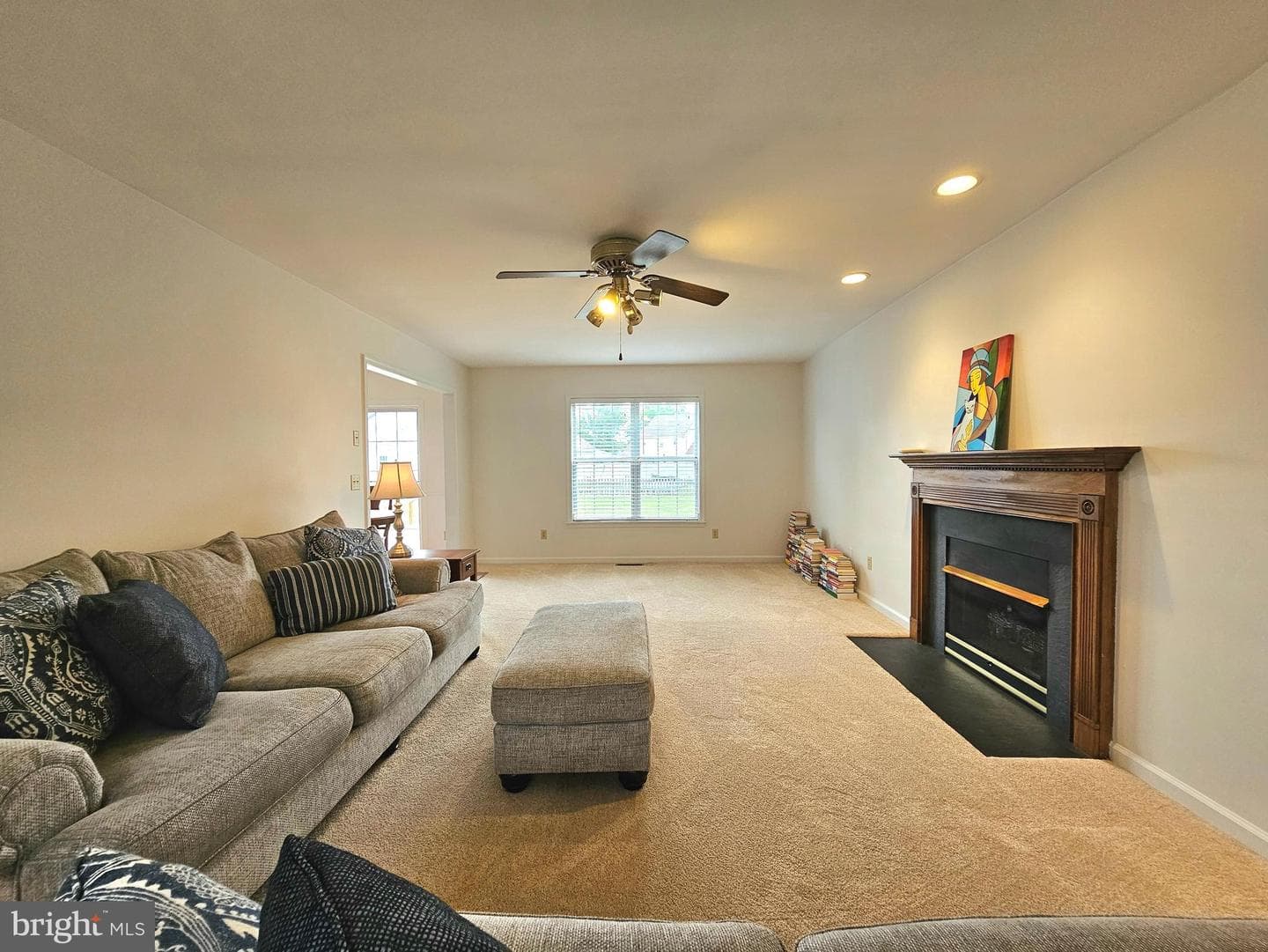 6136 Oxbridge Drive photo 2