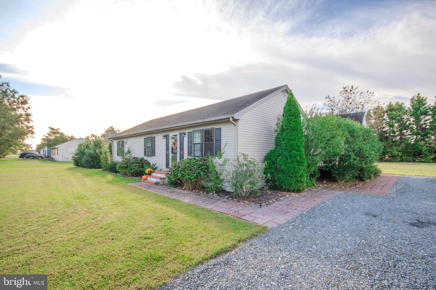 27567 Waller Road photo 3