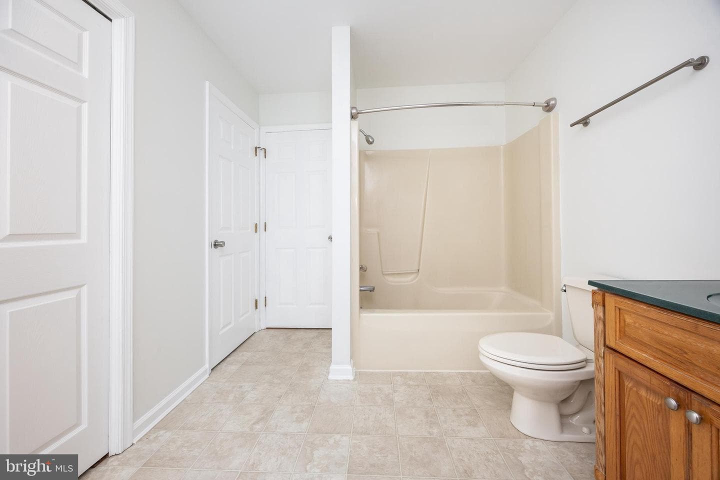 104 Coulbourn Drive photo 25