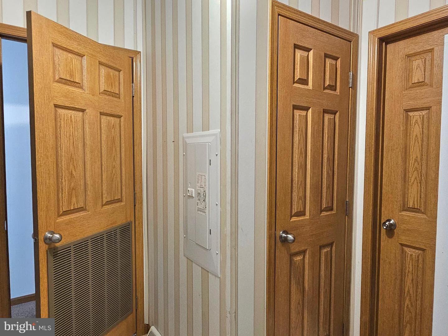 26812 Crossbill Court photo 22