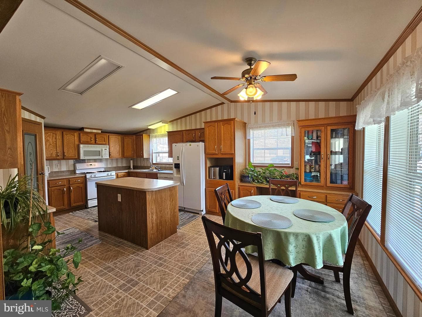 26812 Crossbill Court photo 5