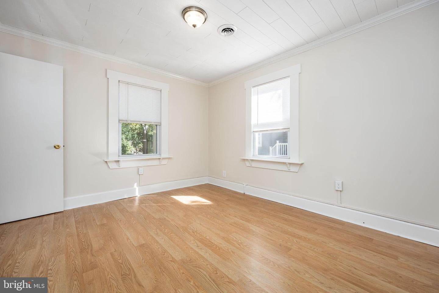 627 Liberty Street photo 30