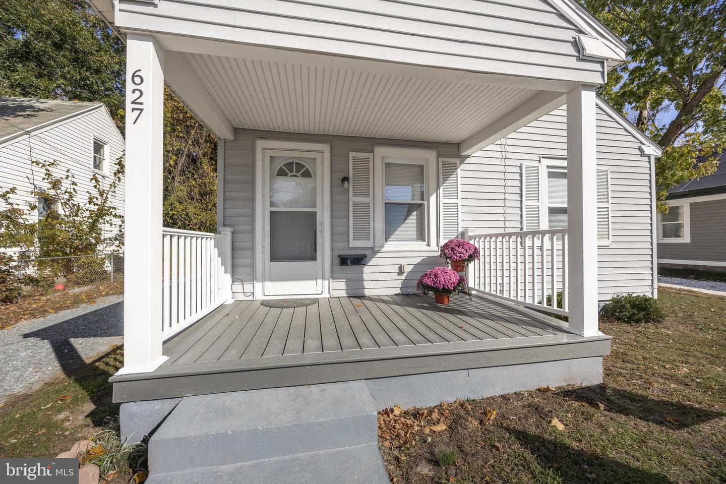 627 Liberty Street photo 4