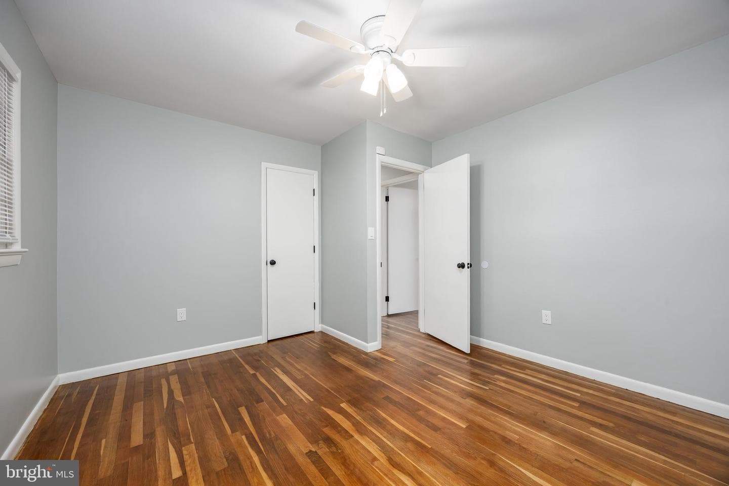 113 Montleau Avenue photo 30