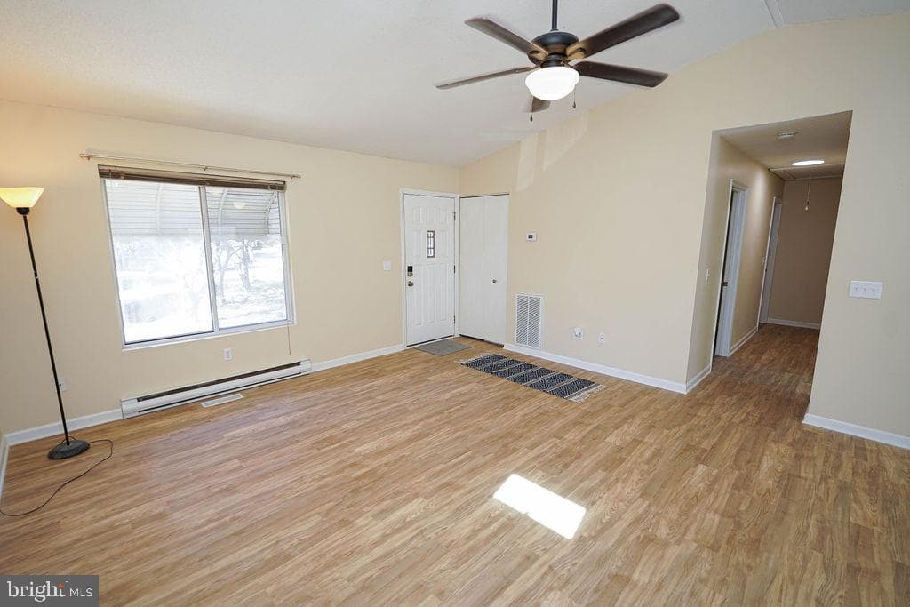 1207 Nimitz Court photo 3