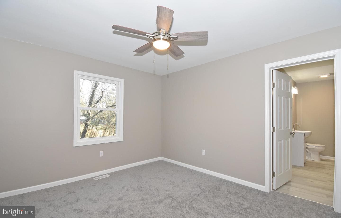 516 Overbrook Drive photo 23