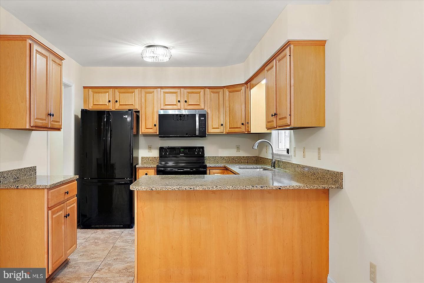 5991 Hounds Bay Circle photo 12