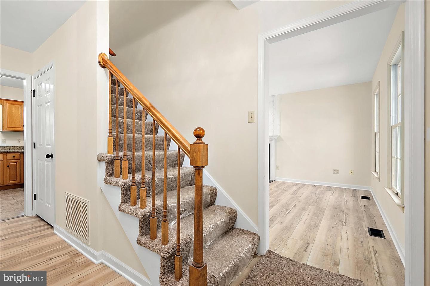 5991 Hounds Bay Circle photo 25