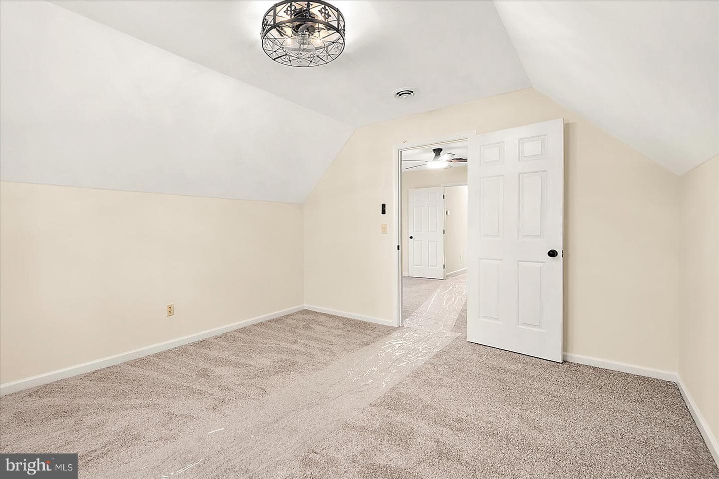 5991 Hounds Bay Circle photo 37