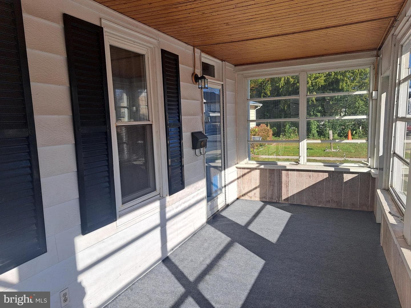 407 E East Street photo 27