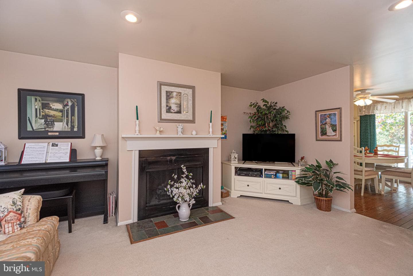 612 Cottontail Drive photo 5