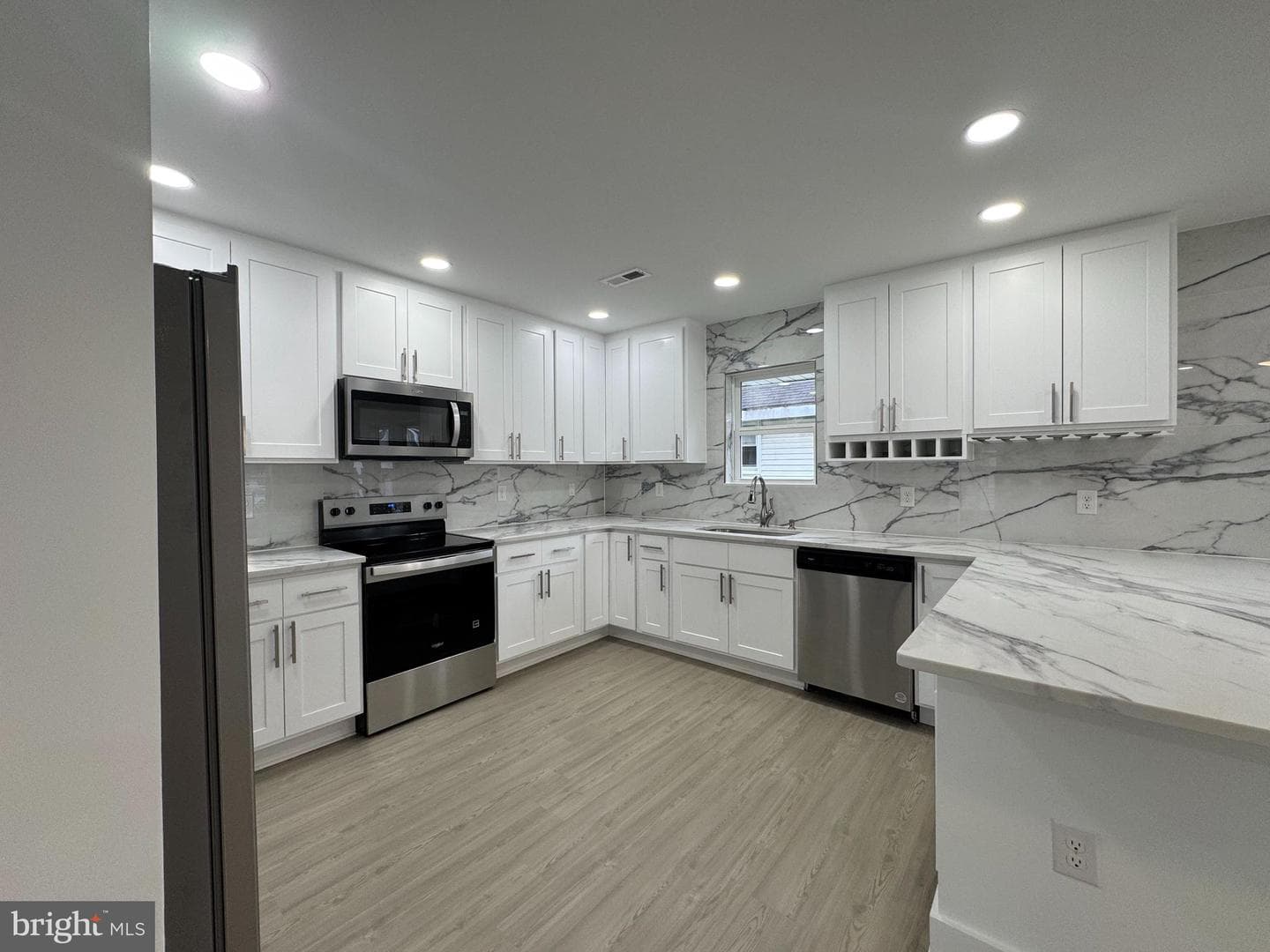 625 Liberty Street photo 17