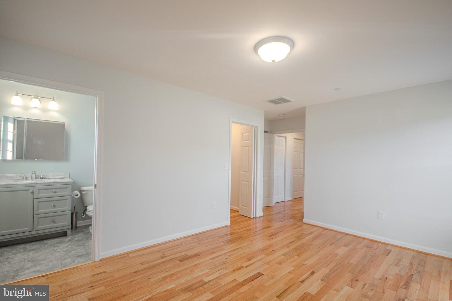 2287 Waterview Drive photo 13