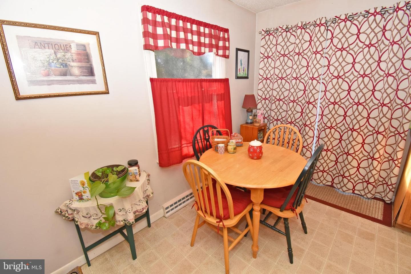 612 Regency Drive photo 7