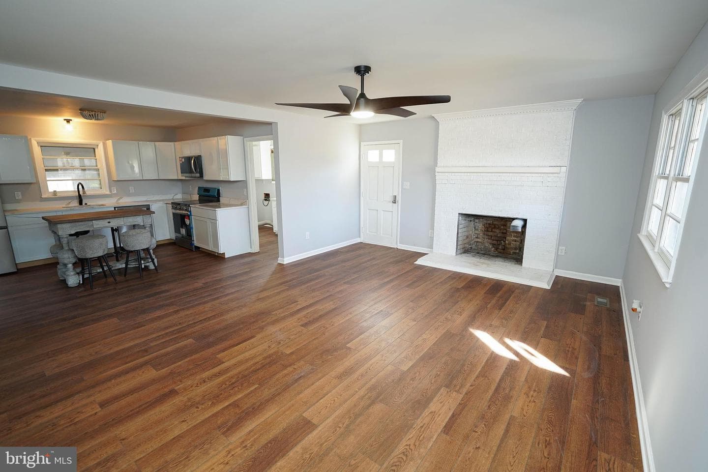 36047 Woodyard Road photo 4