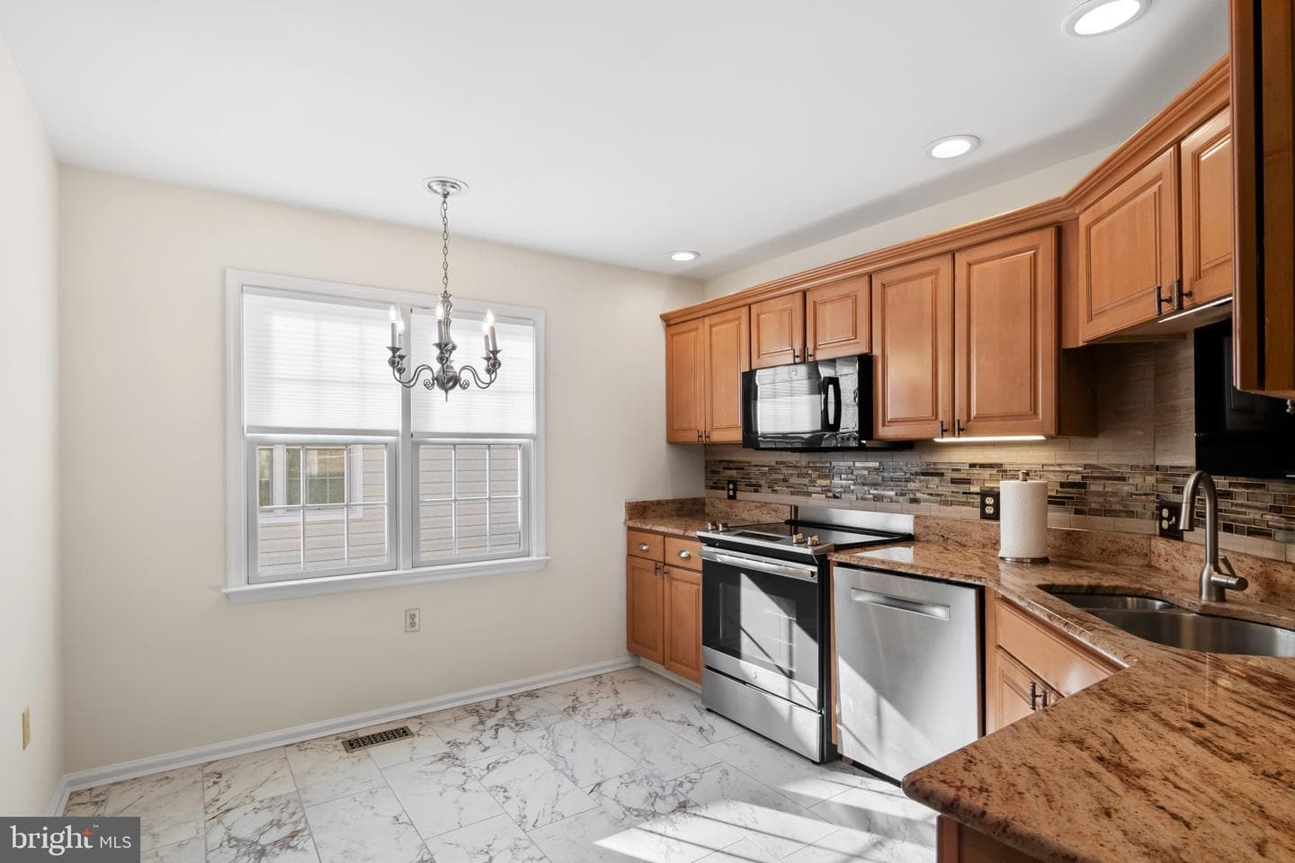 1008 Caravan Way photo 5